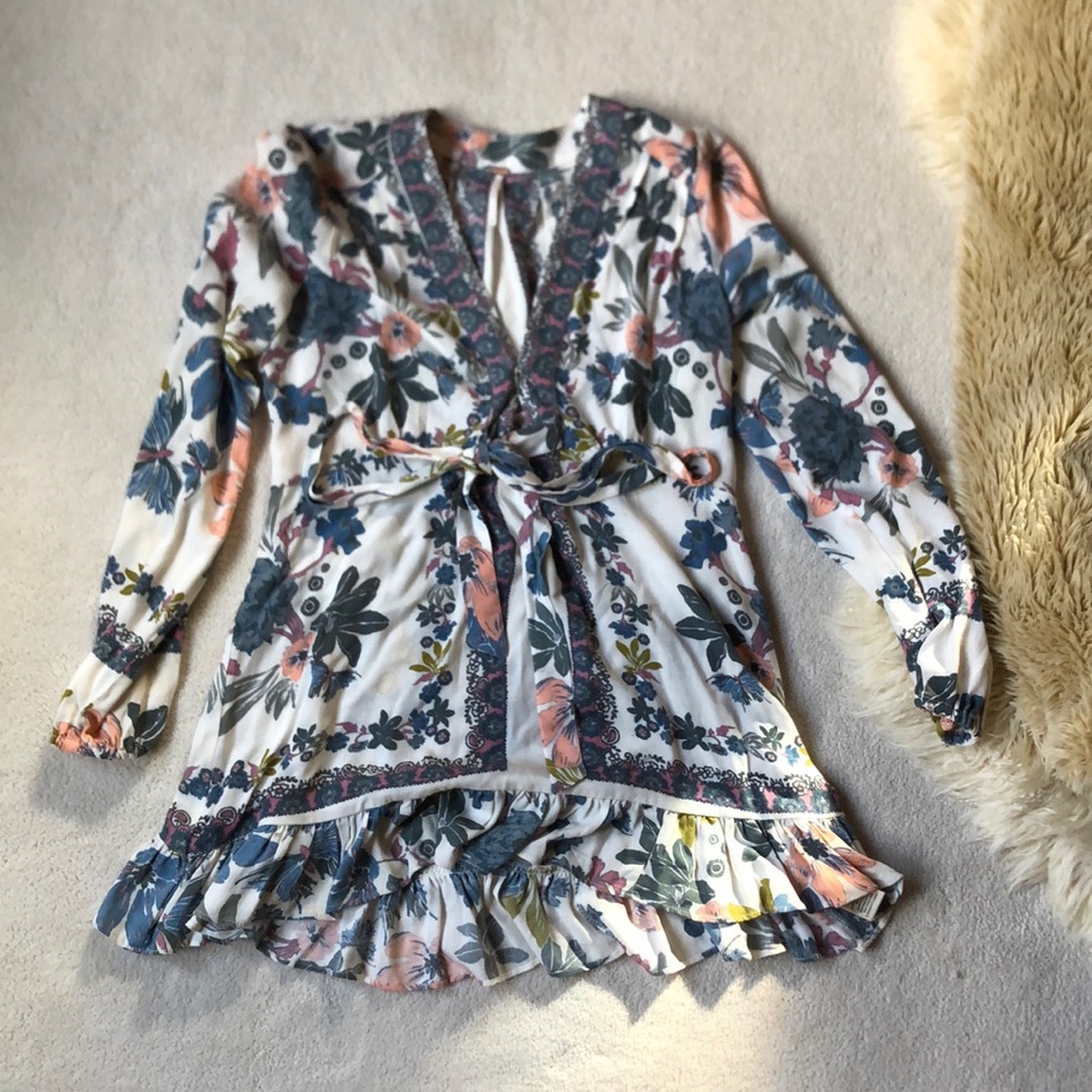 Freepeople top with a float flow